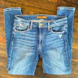 Joe’s jeans “mid rise skinny crop” size 27.
